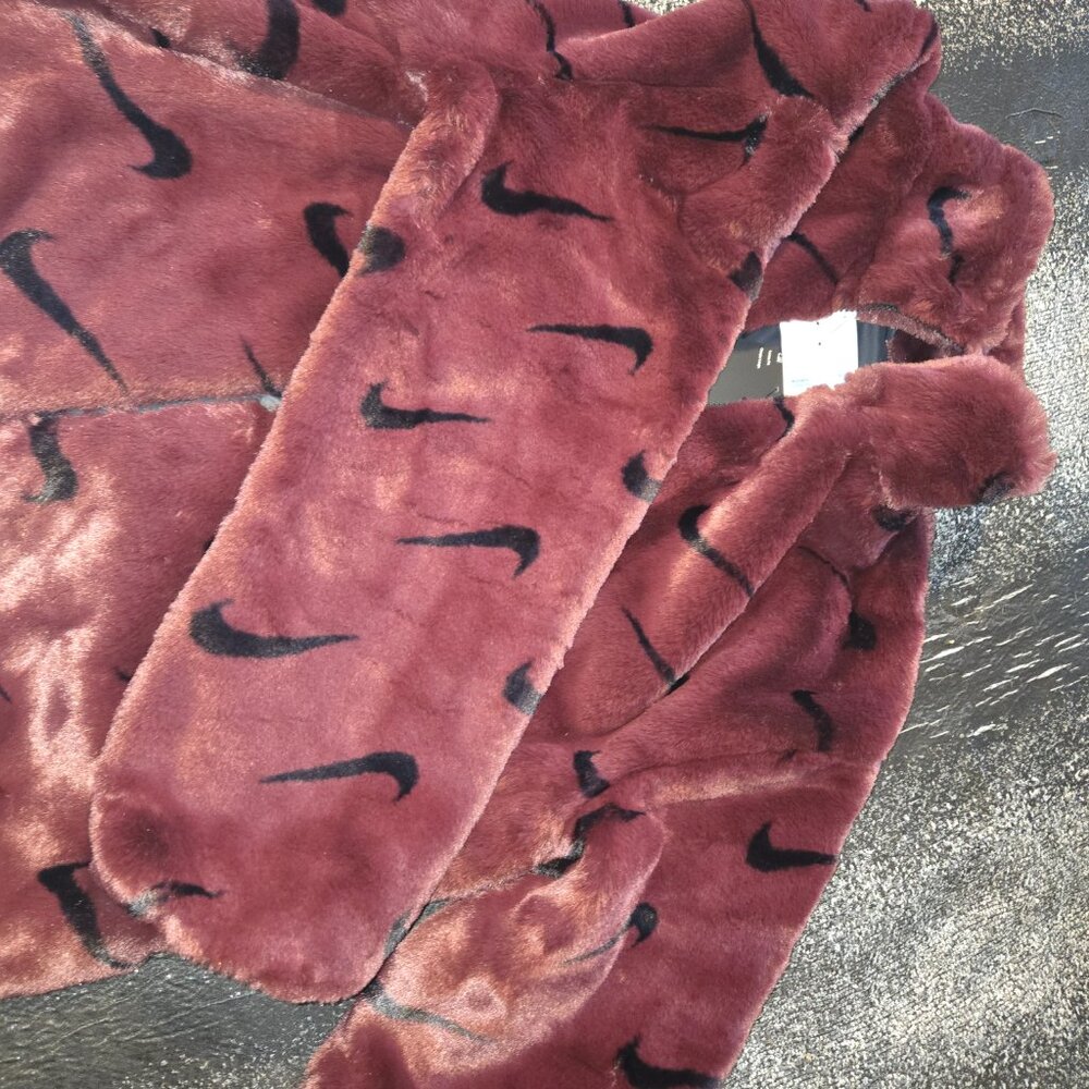 Nike jacket - Picture 3 of 6